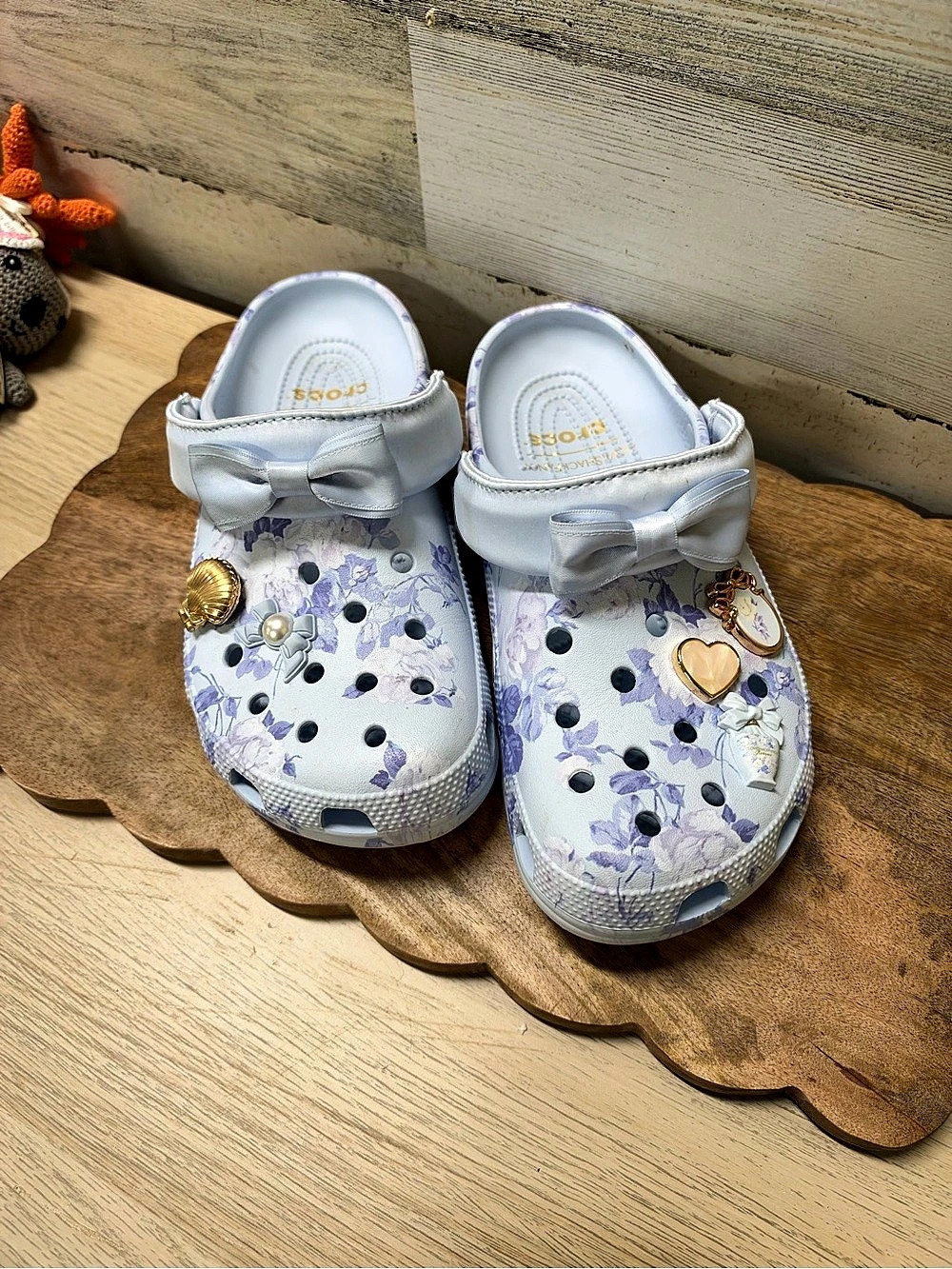 Crocs LoveShackFancy x Crocs Classic Clog - Mineral Blue Floral Clogs in White &